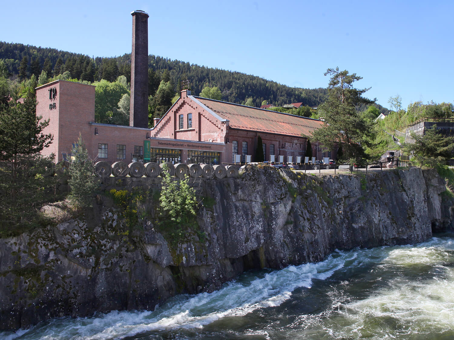 Fasaden til Telemark Kunstmuseum