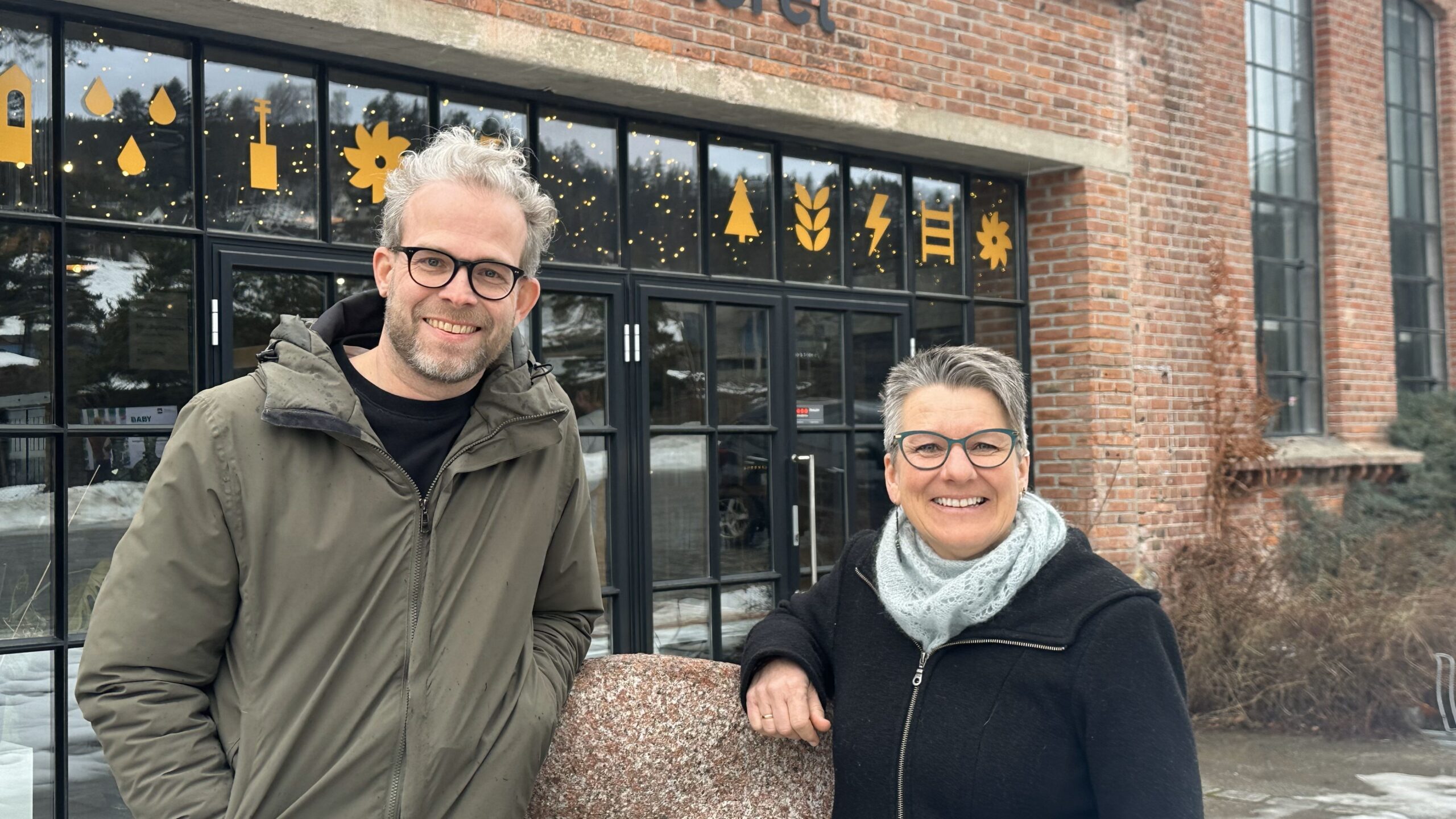 Komponist Henrik Skram og kordirigent Marianne T. Knudsen